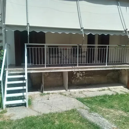 Univercity Place * Corfu (city)
