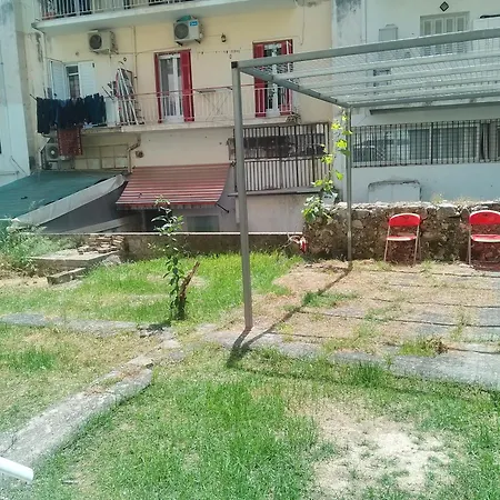 Univercity Place Apartment