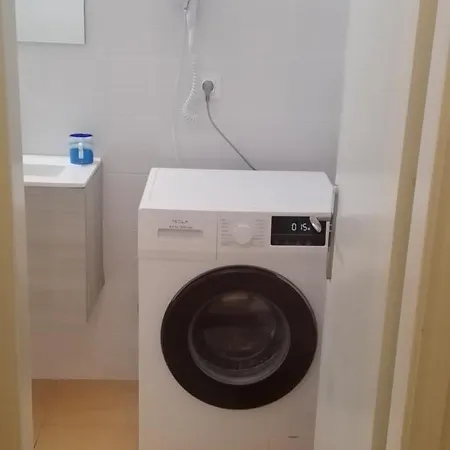Univercity Place 아파트 *