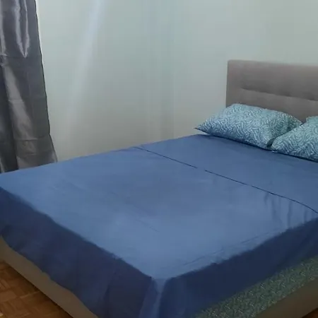 Univercity Place * Corfu (city)